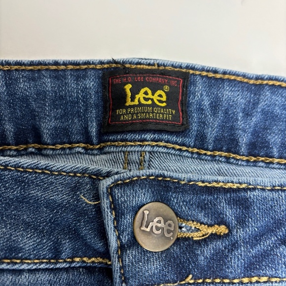 Lee Bootcut Women's size 16 Long Dark Wash Blue Denim jeans - Picture 2 of 4